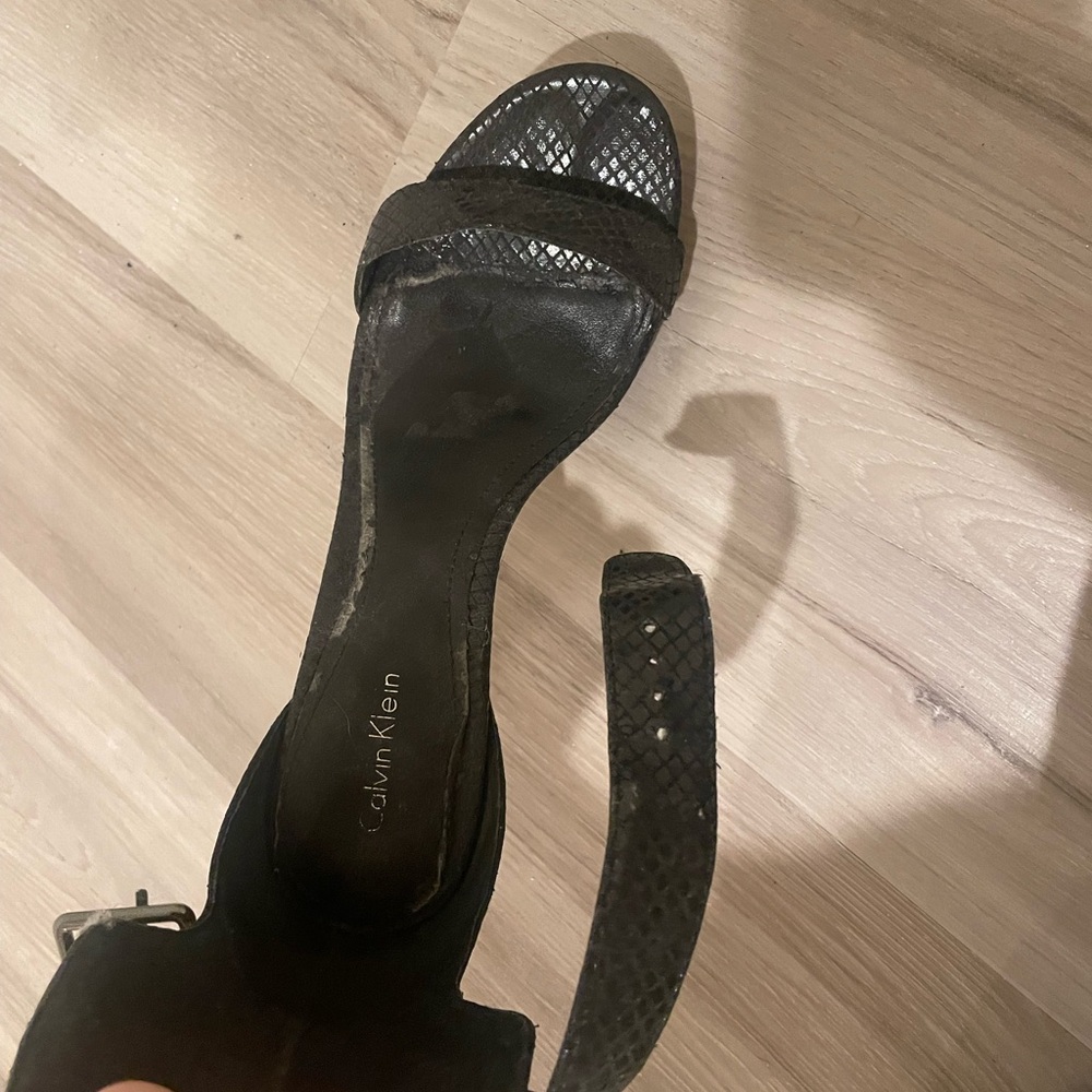 Black snakeskin Calvin Klein Heels - Picture 3 of 5